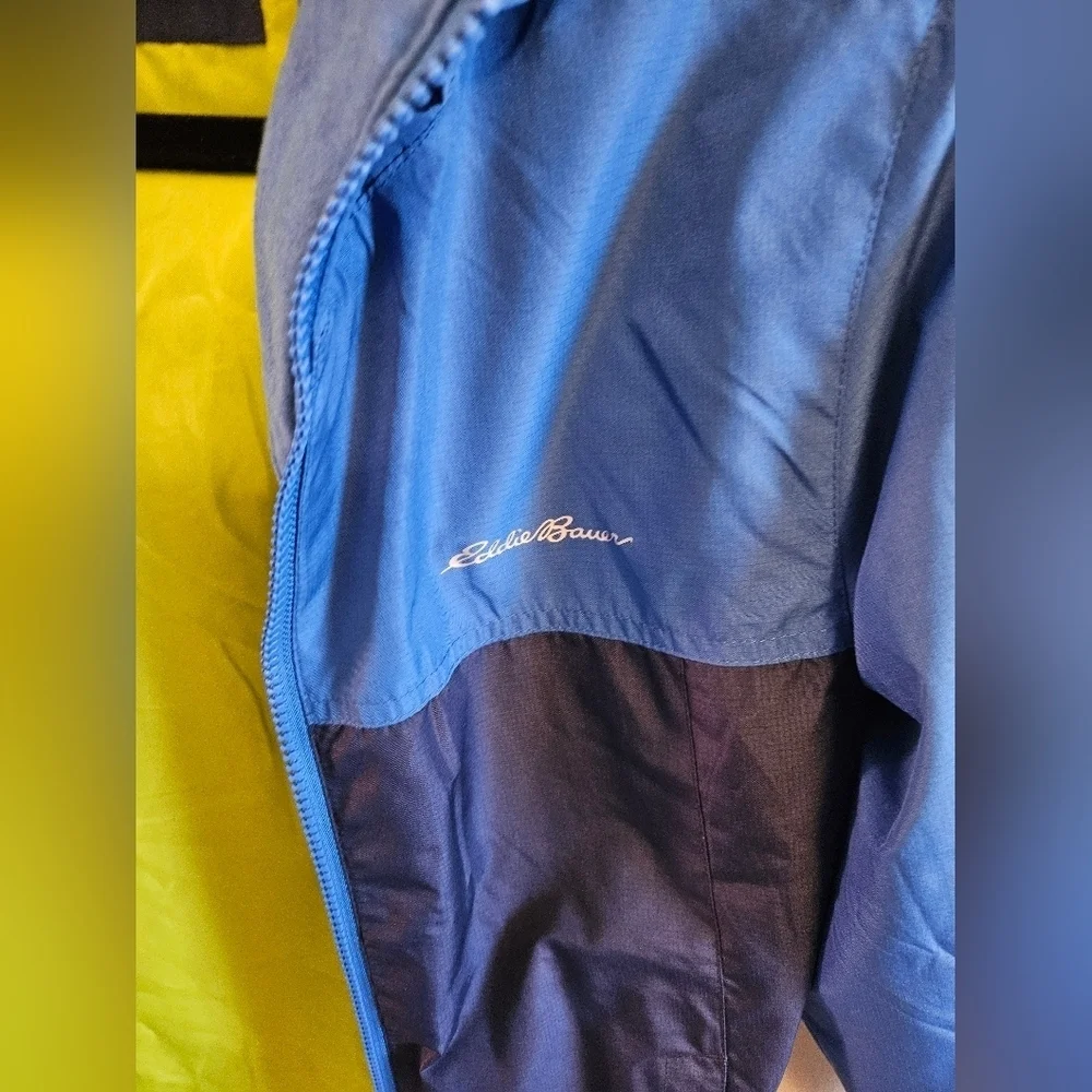 Eddie Bauer Lined Windbreaker Lightweight Jacket with Hood Kids (M 10/12)